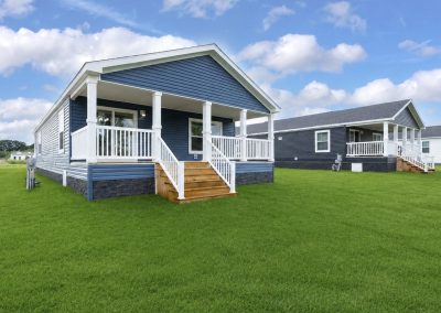 180 Riviera Dr